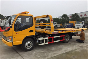 北蔡镇哪里有拖车服务