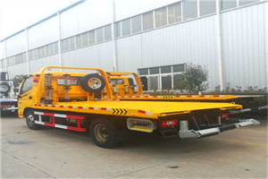 北蔡镇附近拖车救援搭电